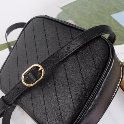GUCCI 26S TOP HANDLE BAG 17 IN BLACK CALFSKIN