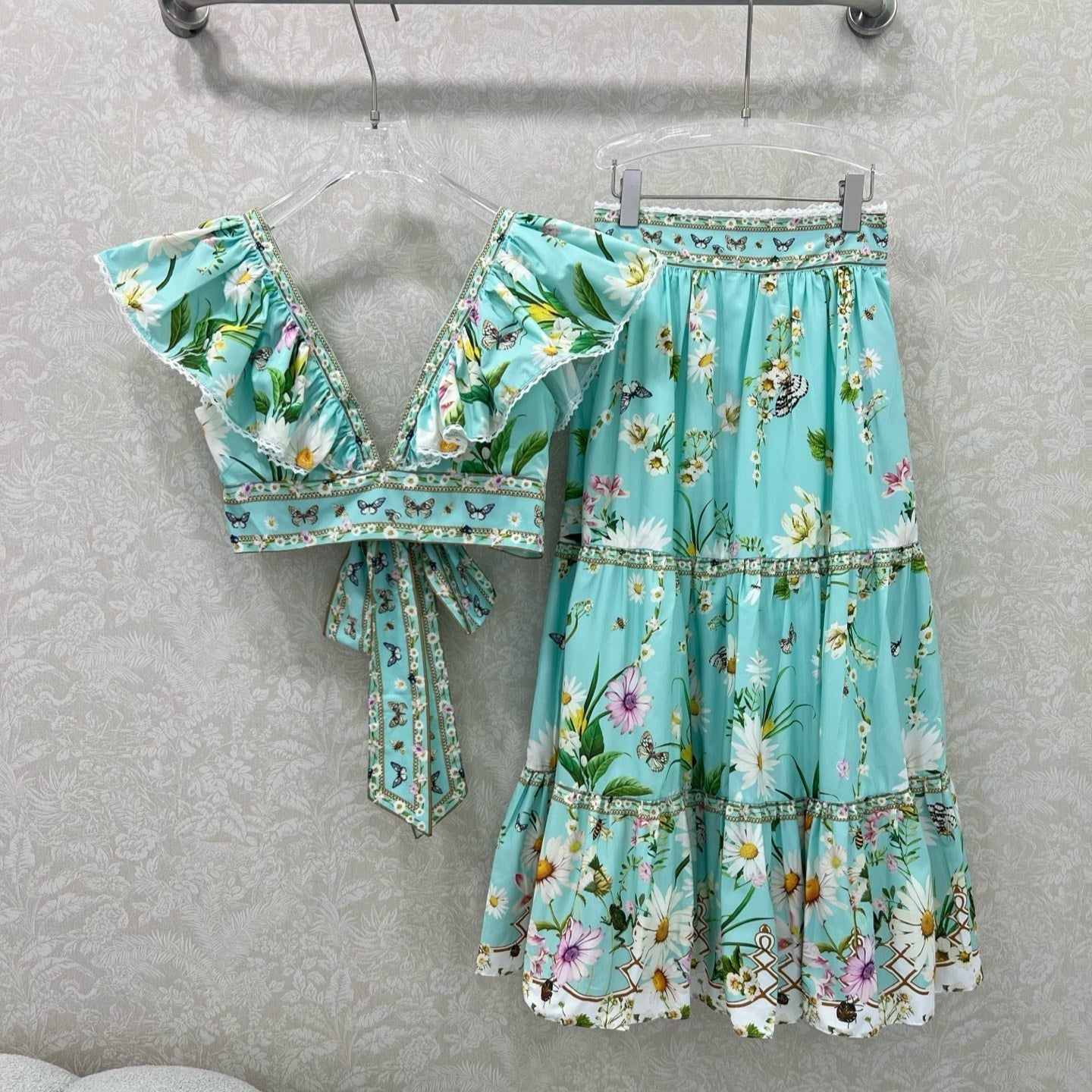 CAMILLA PLUS-SIZE V-NECK TOP AND FLARED SKIRT SET 275167