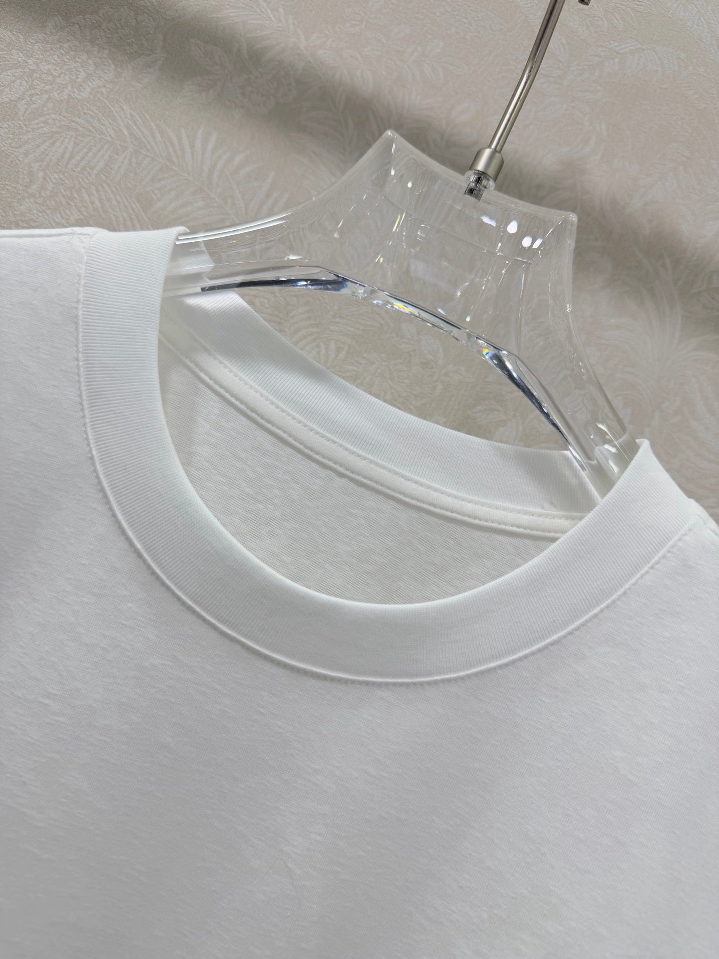 CHANEL 26S LONG-SLEEVE CREW NECK T-SHIRT 776