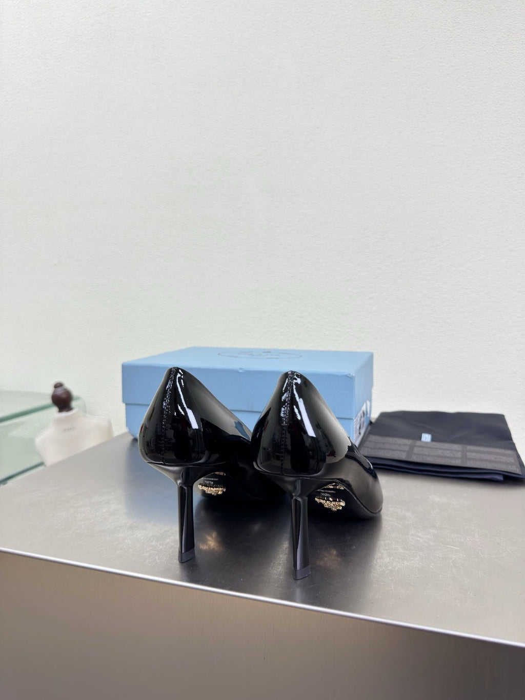 PRADA 26S POINTED TOE PUMPS 75MM IN BLACK PATENT CALFSKIN