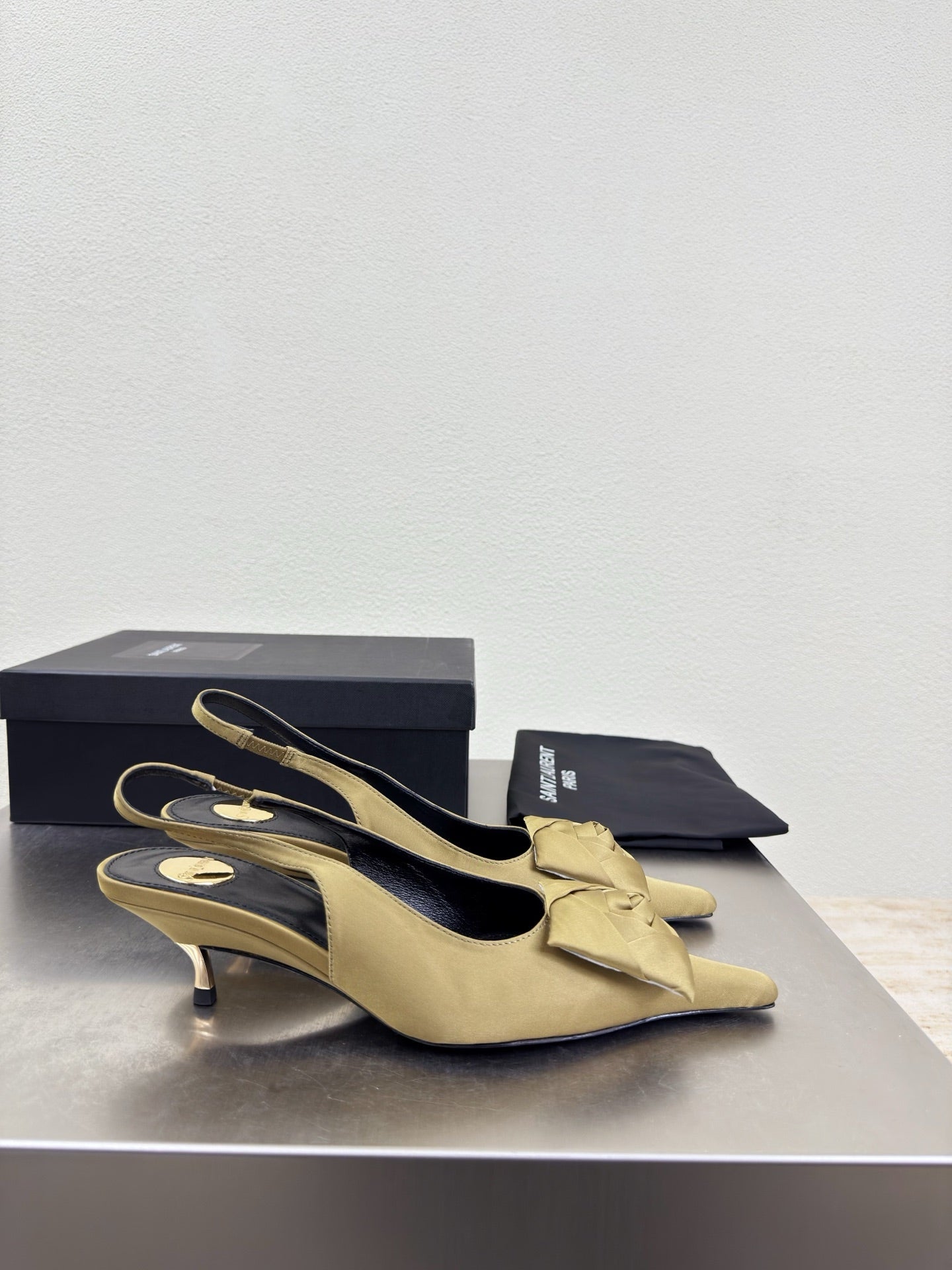 YSL 26S SLINGBACK HIGH HEELS 55 MM IN LIGHT OLIVE GREEN SATIN
