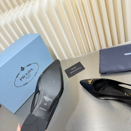 PRADA 26S SLINGBACK FLATS IN BLACK PATENT CALFSKIN WITH GOLD HARDWARE