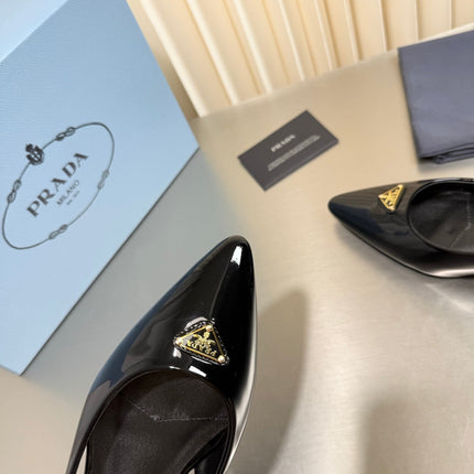 PRADA 26S SLINGBACK FLATS IN BLACK PATENT CALFSKIN WITH GOLD HARDWARE