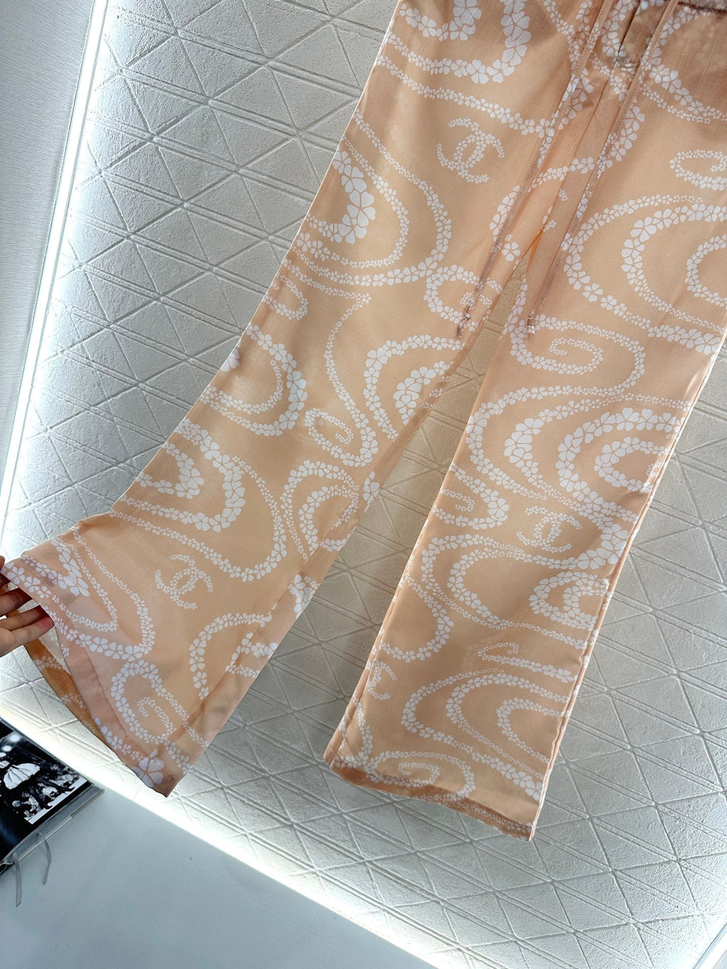 CHANEL BEIGE PRINTED DENIM PANTS