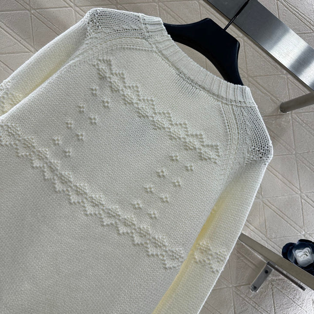 CHANEL 25S EMBROIDERED CROCHET SWEATER 349