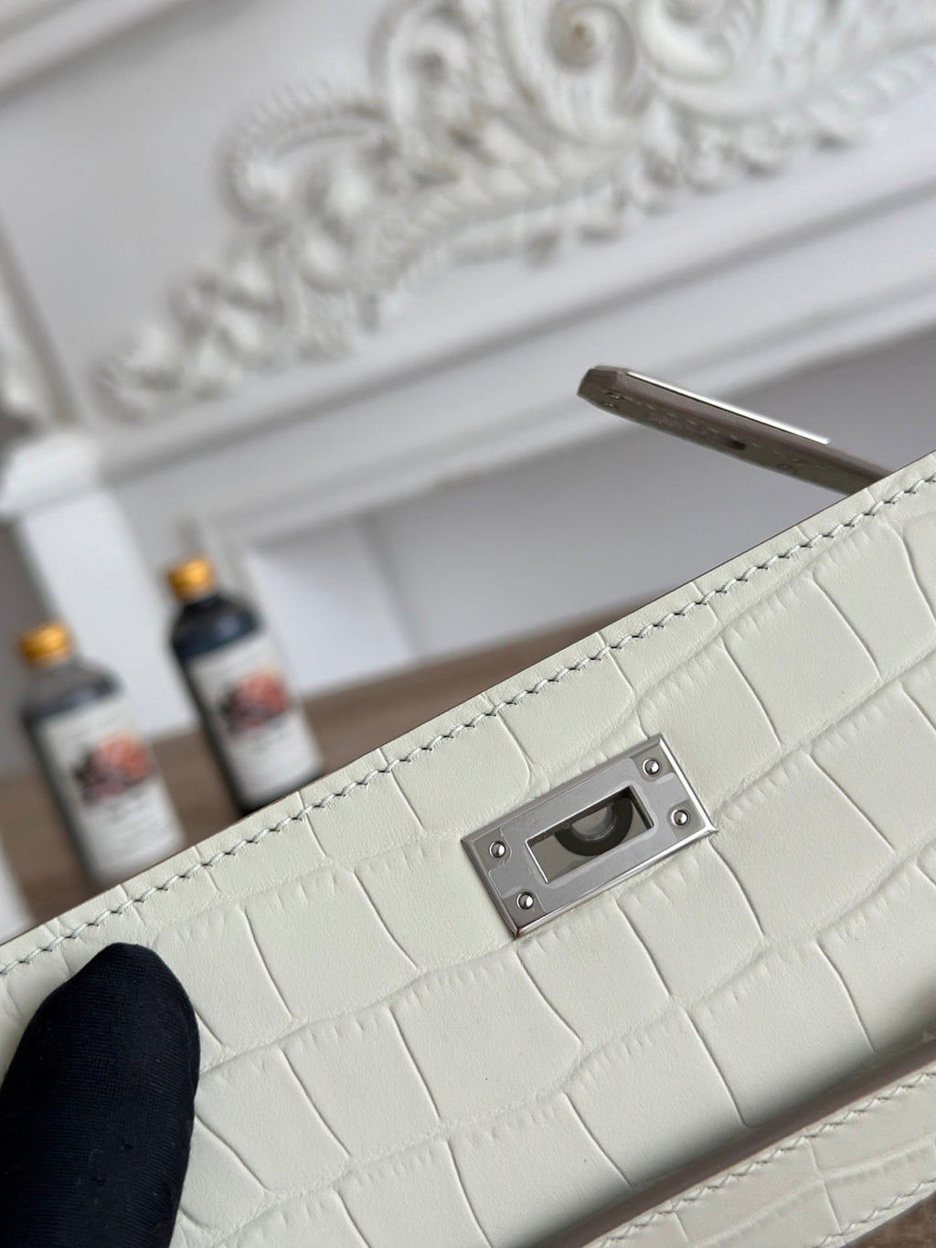 HM 26S KELLY MINI 22CM IN MILKY WHITE CROC EMBOSSED CALFSKIN SILVER KELLY BUCKLE