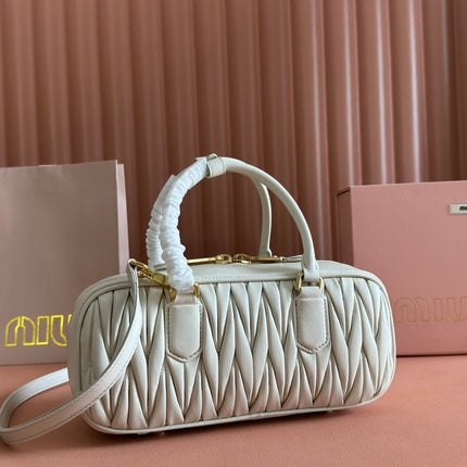 ARCADIE MATELASSÉ BAG 27 IN WHITE CALFSKIN GOLD HARDWARE