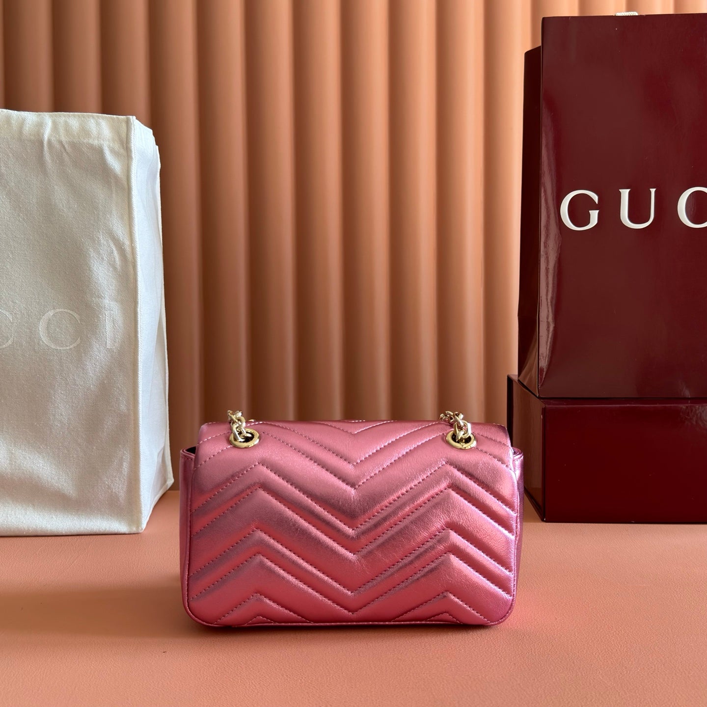 GUCCI 26S GG MARMONT BAG 22 IN METALLIC PINK LAMBSKIN