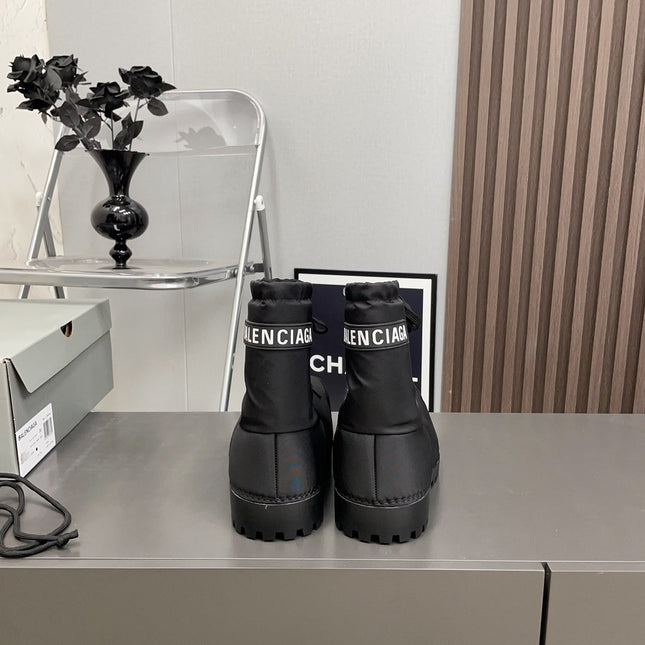 BALENCIAGA 25S ALASKA ANKLE BOOTS HIGH HEEL IN BLACK FABRIC STYLE 2