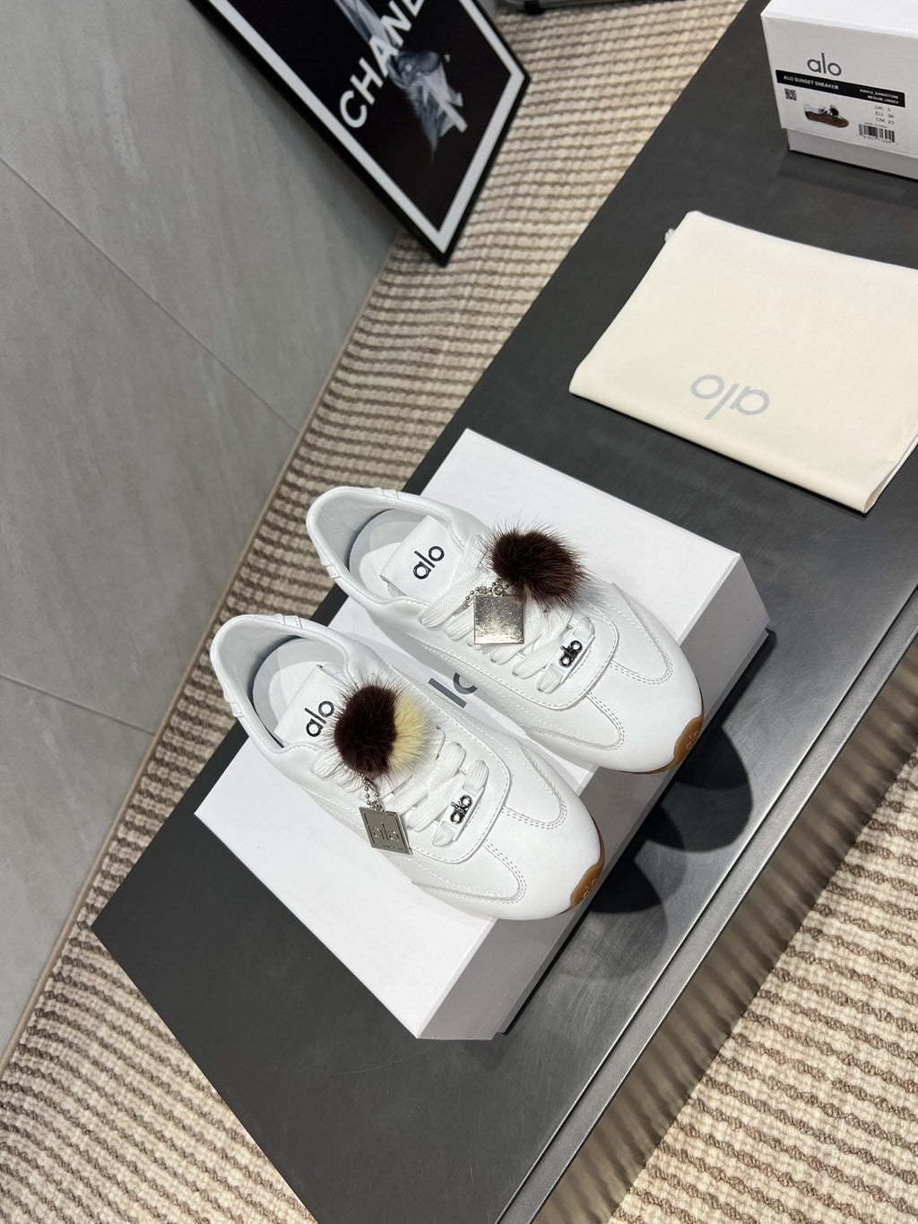 ALO 25S SUNSET SNEAKER IN WHITE LAMBSKIN WITH PUFF CHARM