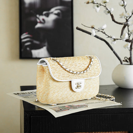 CHANEL 26S CLASSIC FLAP MEDIUM 23 IN NATURAL RAFFIA AND WHITE CALFSKIN GOLD HARDWARE