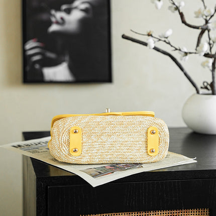 CHANEL 26S CLASSIC FLAP MEDIUM 23 IN NATURAL RAFFIA AND YELLOW CALFSKIN GOLD HARDWARE
