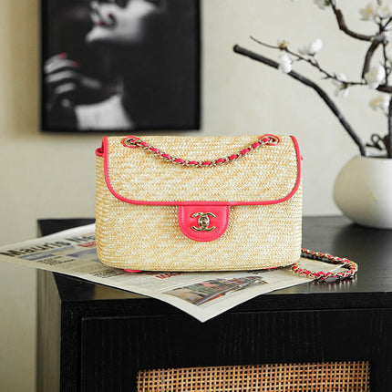 CHANEL 26S CLASSIC FLAP MEDIUM 23 IN NATURAL RAFFIA AND PINK CALFSKIN GOLD HARDWARE