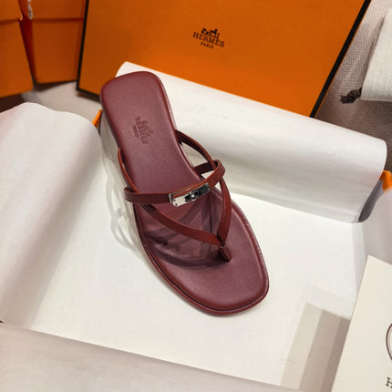 HM 26S KELLY BUCKLE THONG SANDALS IN DARK RED CALFSKIN SILVER HARDWARE
