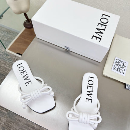 LOEWE 26S FLAMENCO KNOT SANDAL IN WHITE CALFSKIN
