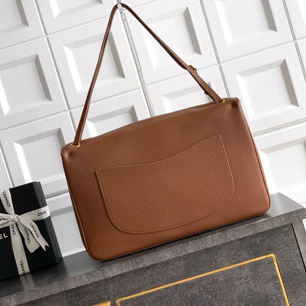 CHANEL 26S SOUPLISSIMO MAXI FLAP 39 IN CARAMEL BROWN GRAINED CALFSKIN GOLD HARDWARE