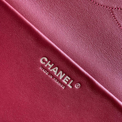 CHANEL 26S SOUPLISSIMO MAXI FLAP 39 IN OLIVE GREEN CROCODILE-EMBOSSED CALFSKIN SILVER HARDWARE