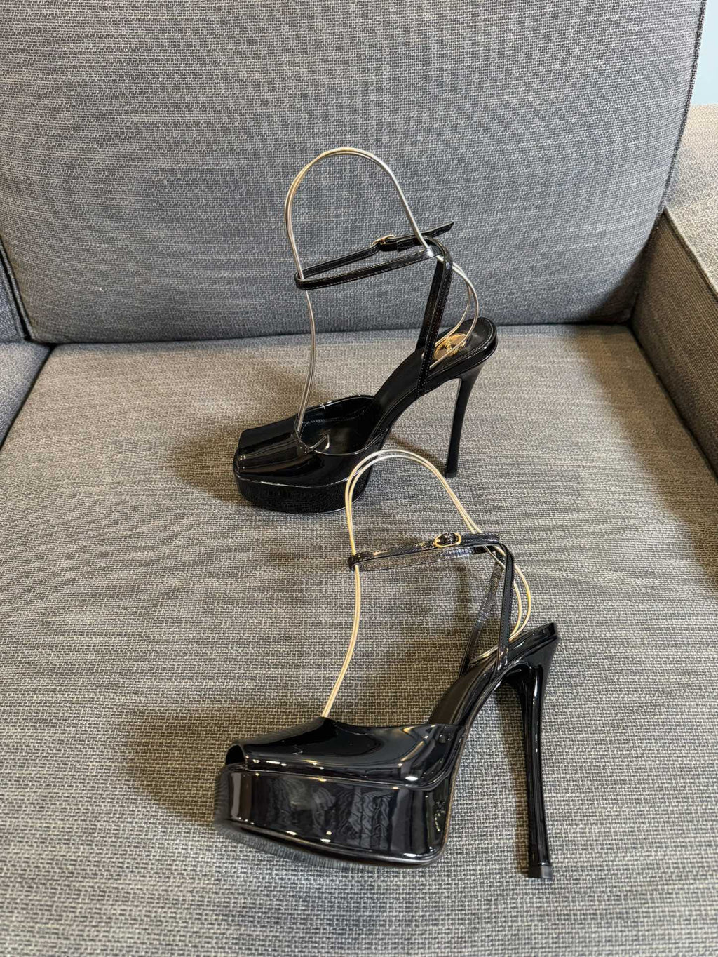 YSL 26S PLATFORM SANDALS 150 MM IN BLACK PATENT CALFSKIN