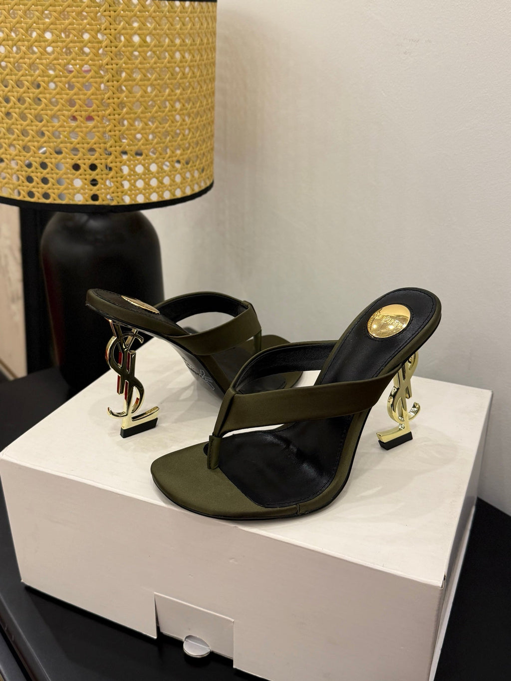 YSL 26S TOE-POST HIGH HEEL SANDALS IN MOSS GREEN SATIN