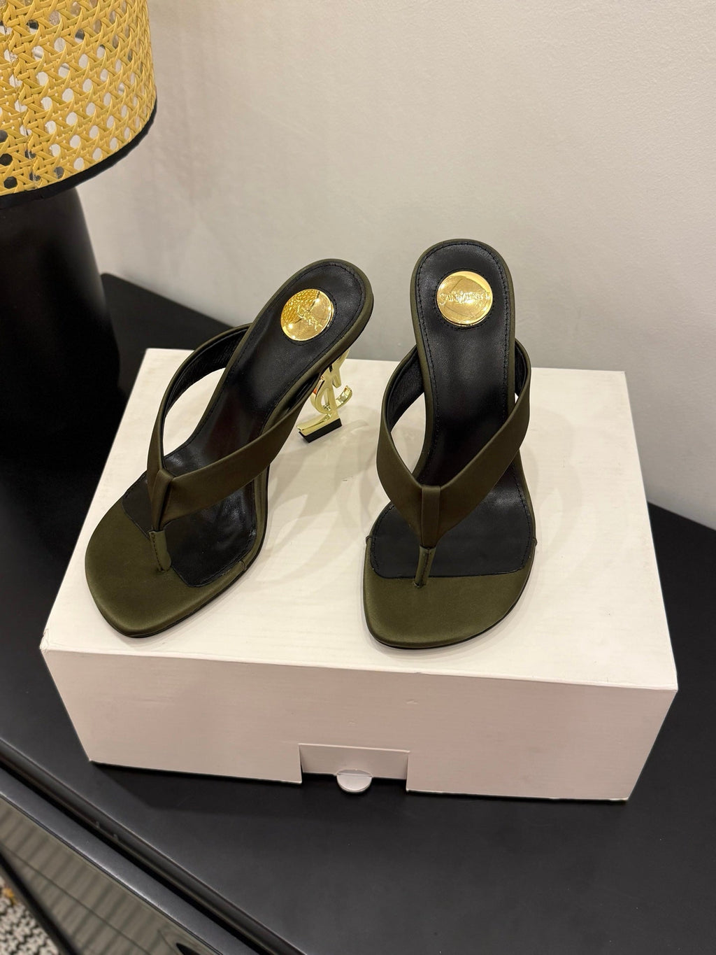YSL 26S TOE-POST HIGH HEEL SANDALS IN MOSS GREEN SATIN
