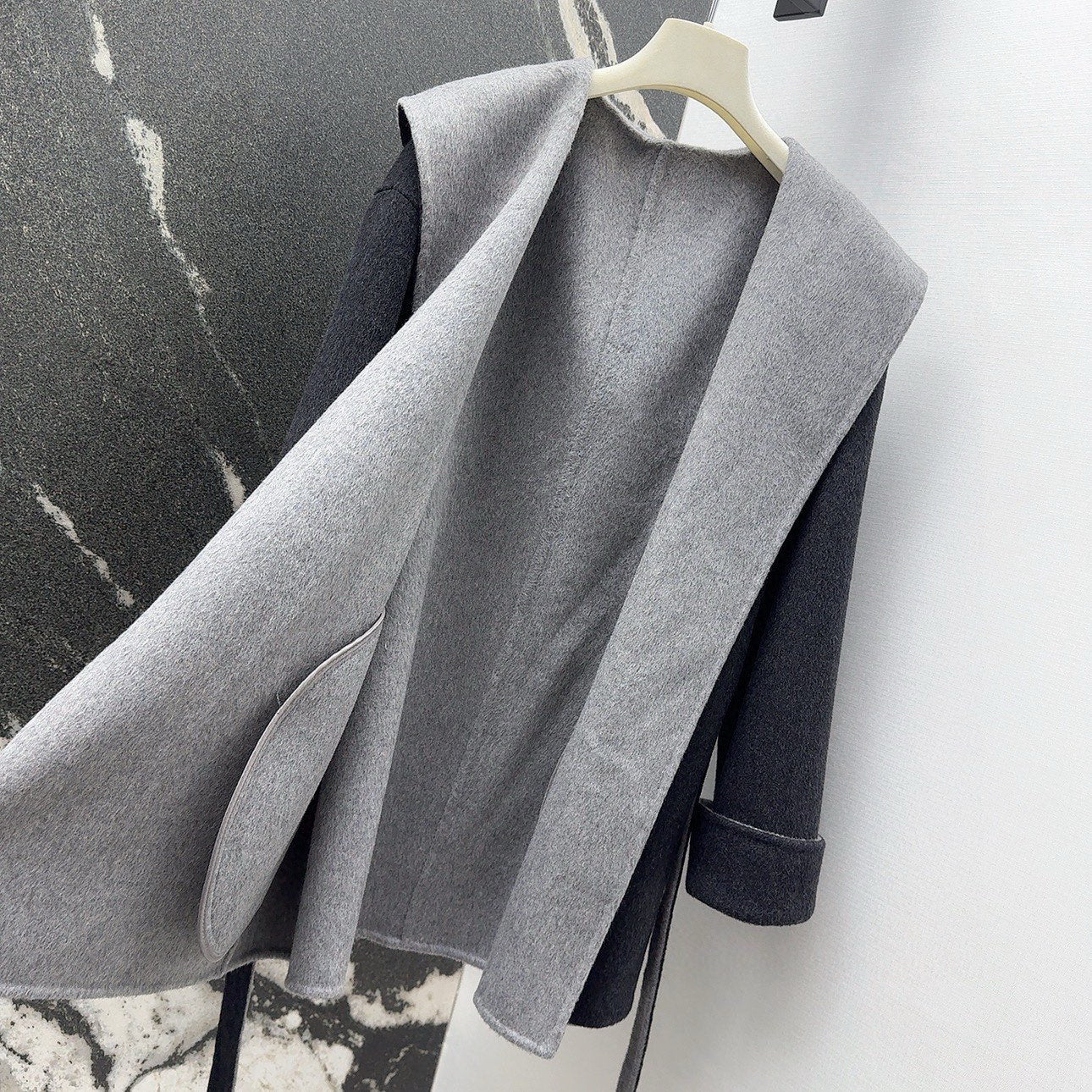 MAX MARA 25S HOODED MID-LENGTH COAT 161