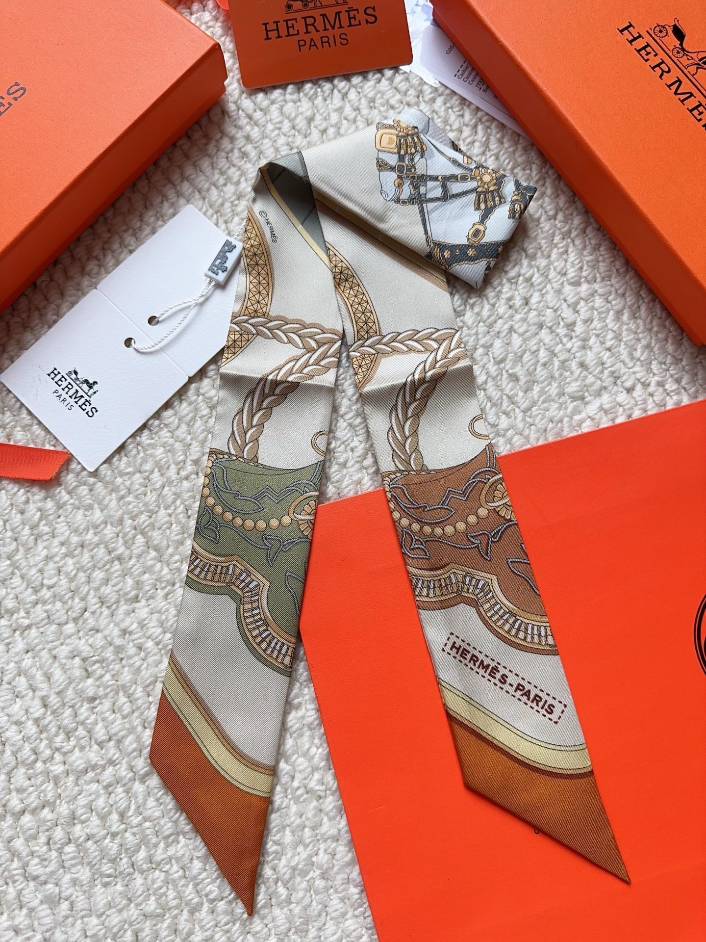 HERMES 26S SCARF 86 IN SILK 309622