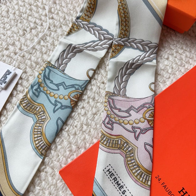 HERMES 26S SCARF 86 IN SILK 309623