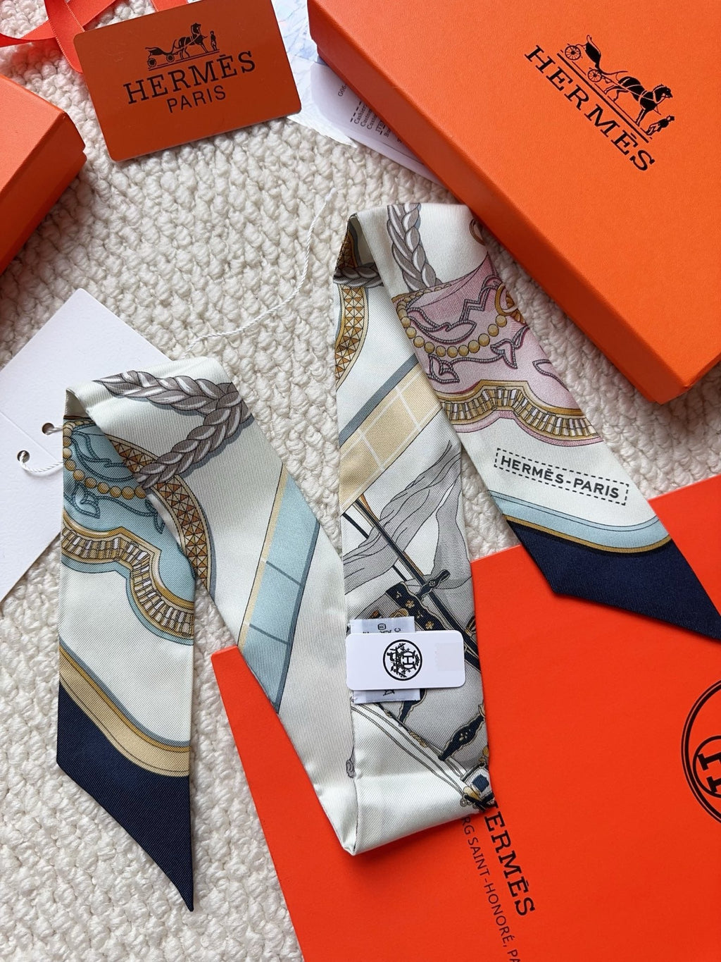 HERMES 26S SCARF 86 IN SILK 309623