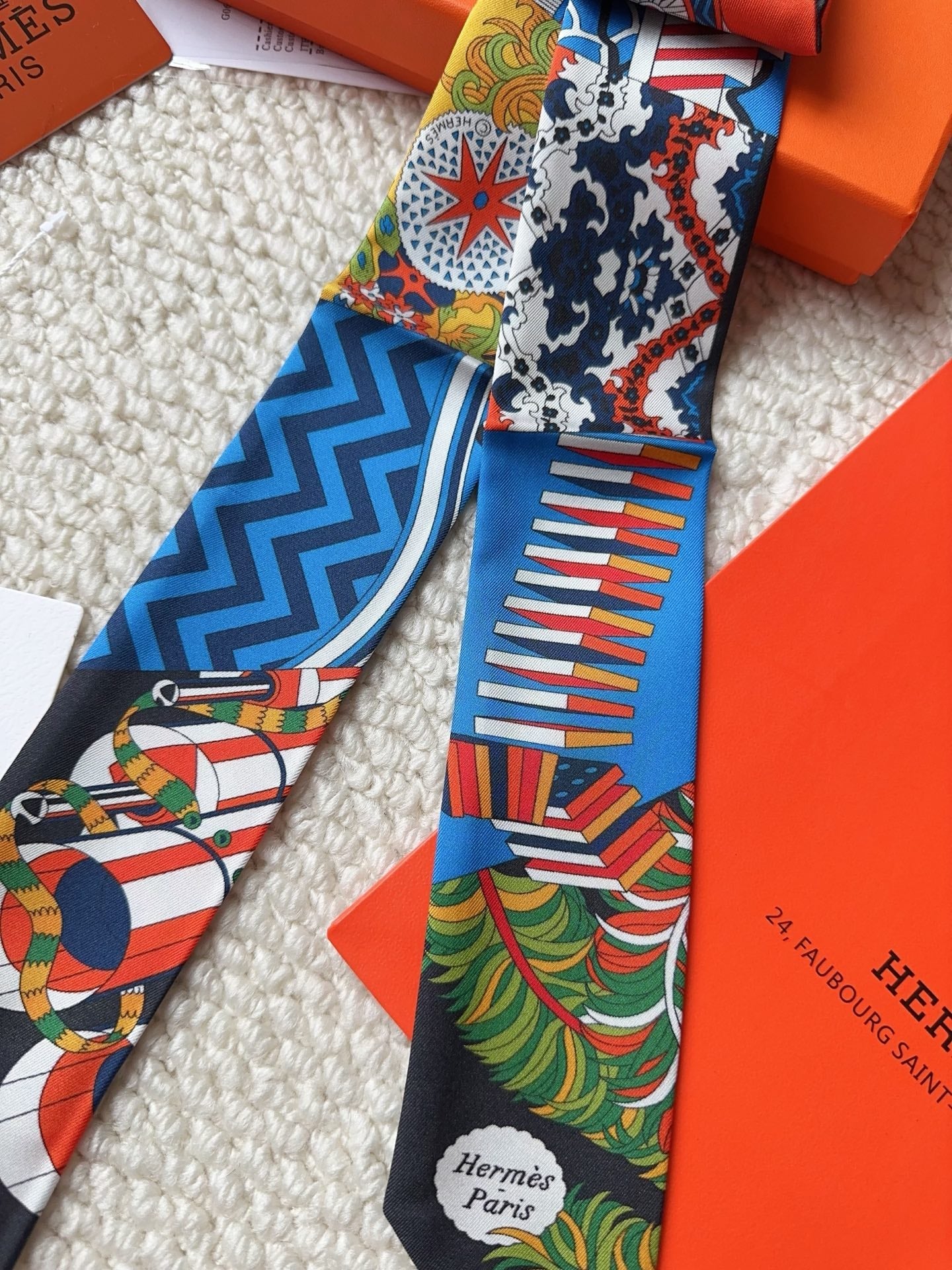 HERMES 26S SCARF 86 IN SILK 309625