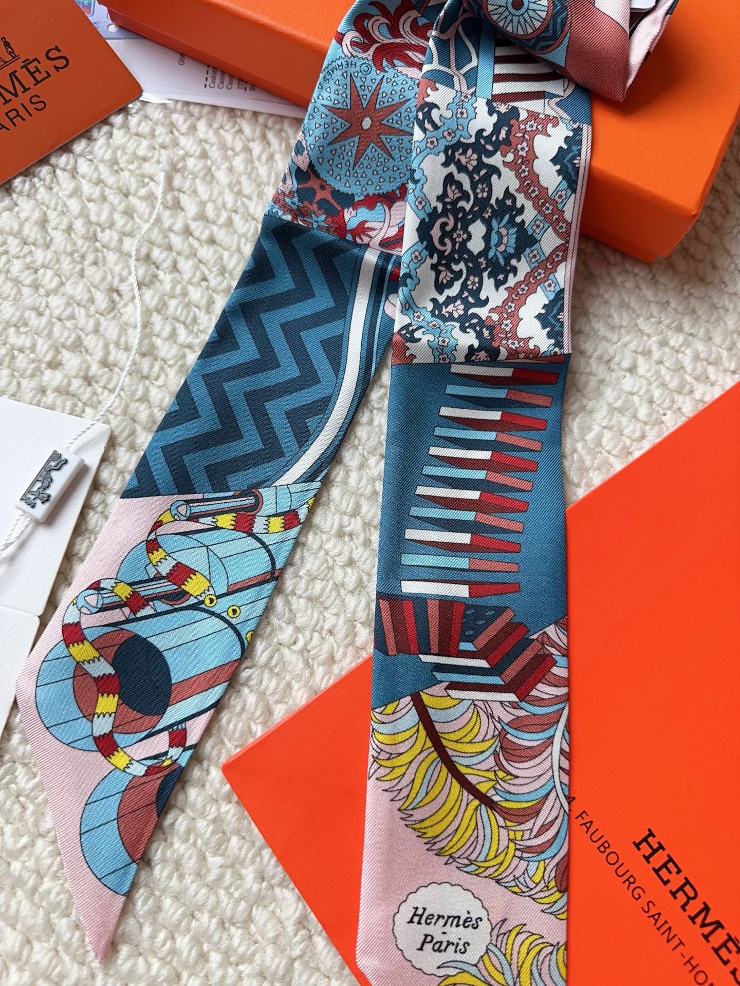 HERMES 26S SCARF 86 IN SILK 309626