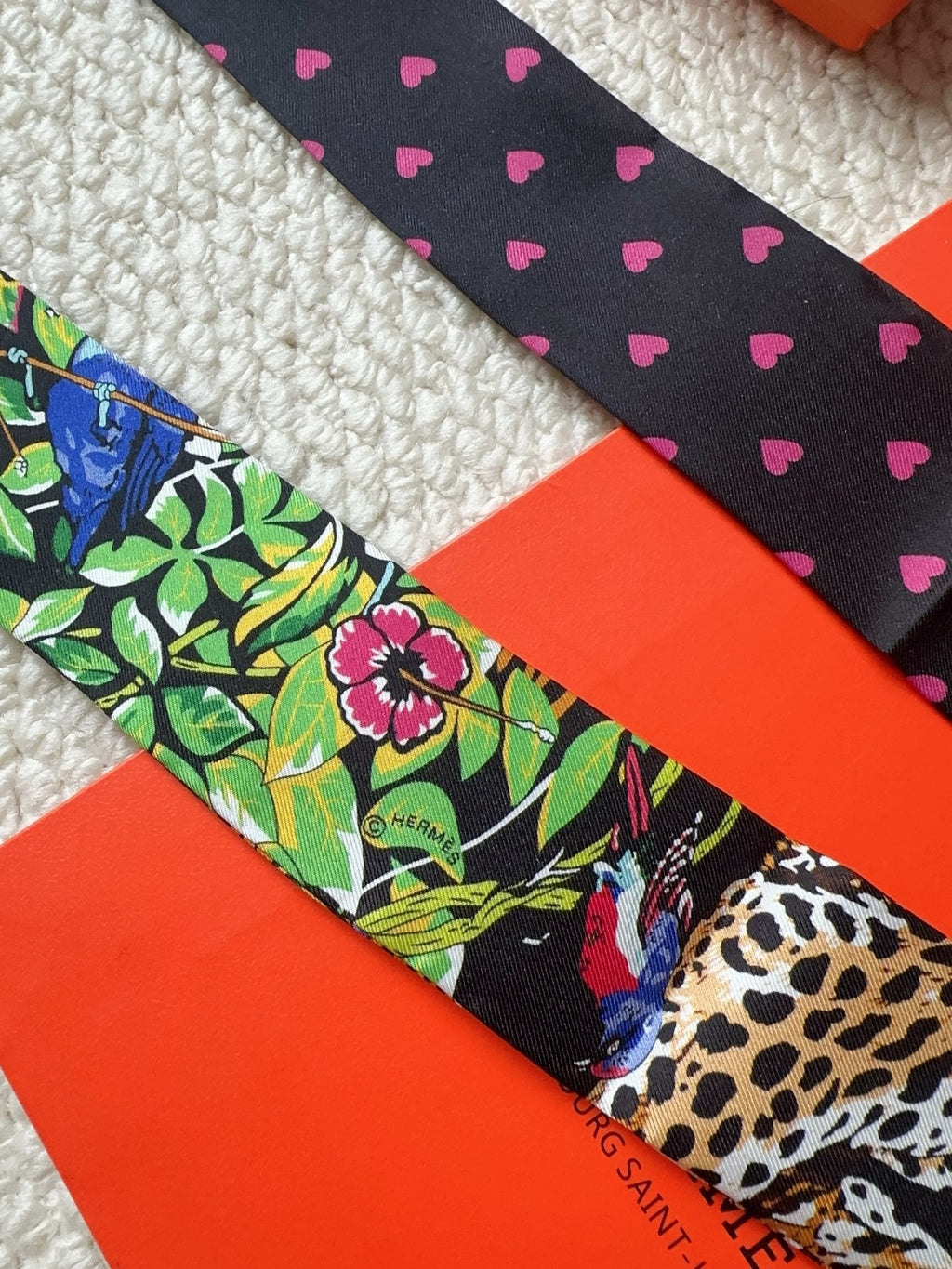 HERMES 26S SCARF 86 IN SILK 309636