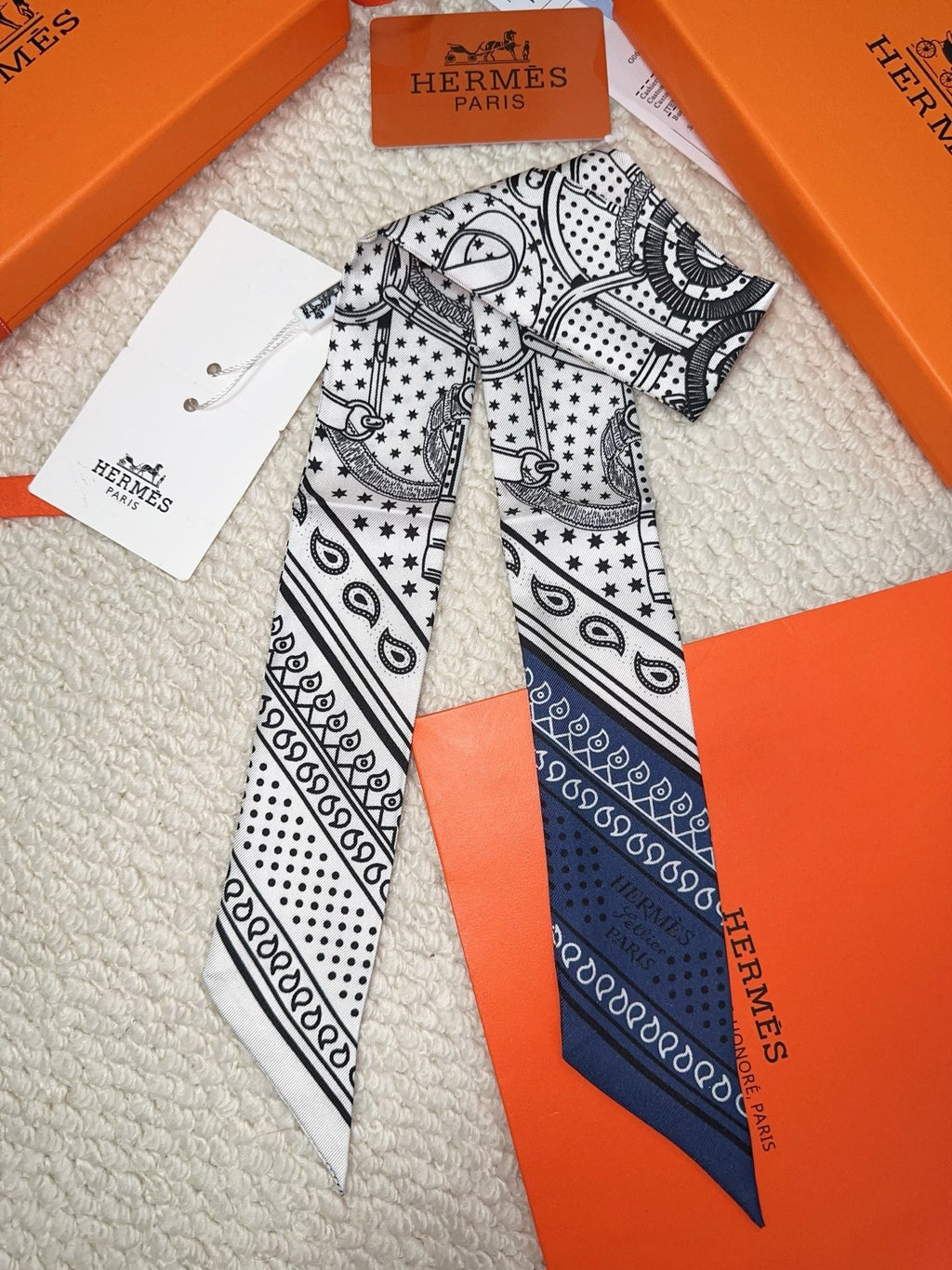 HERMES 26S SCARF 90 IN SILK 309655