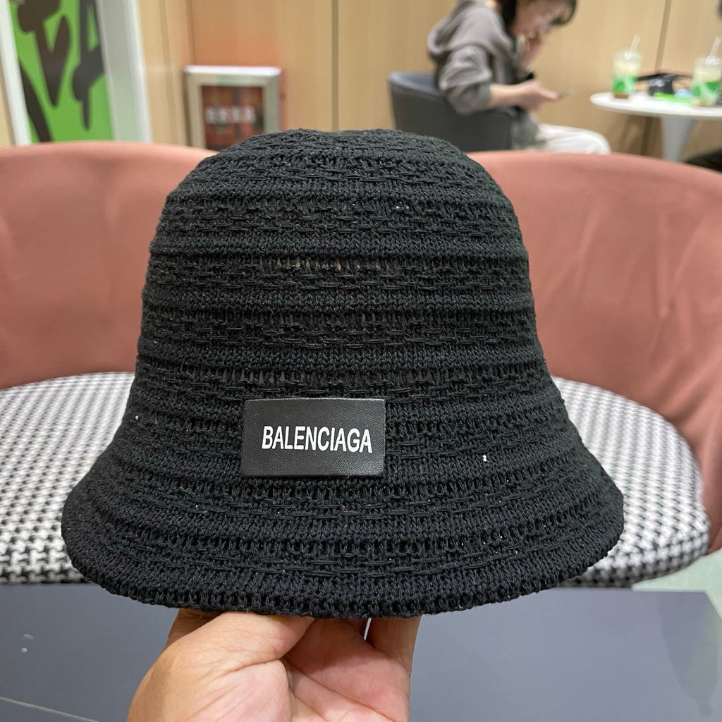 BALENCIAGA 26S BUCKET HAT STYLE 73