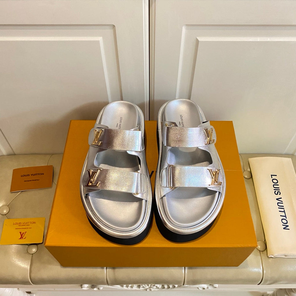 LV 26S WEDGE SLIDES 45 MM IN SILVER CALFSKIN