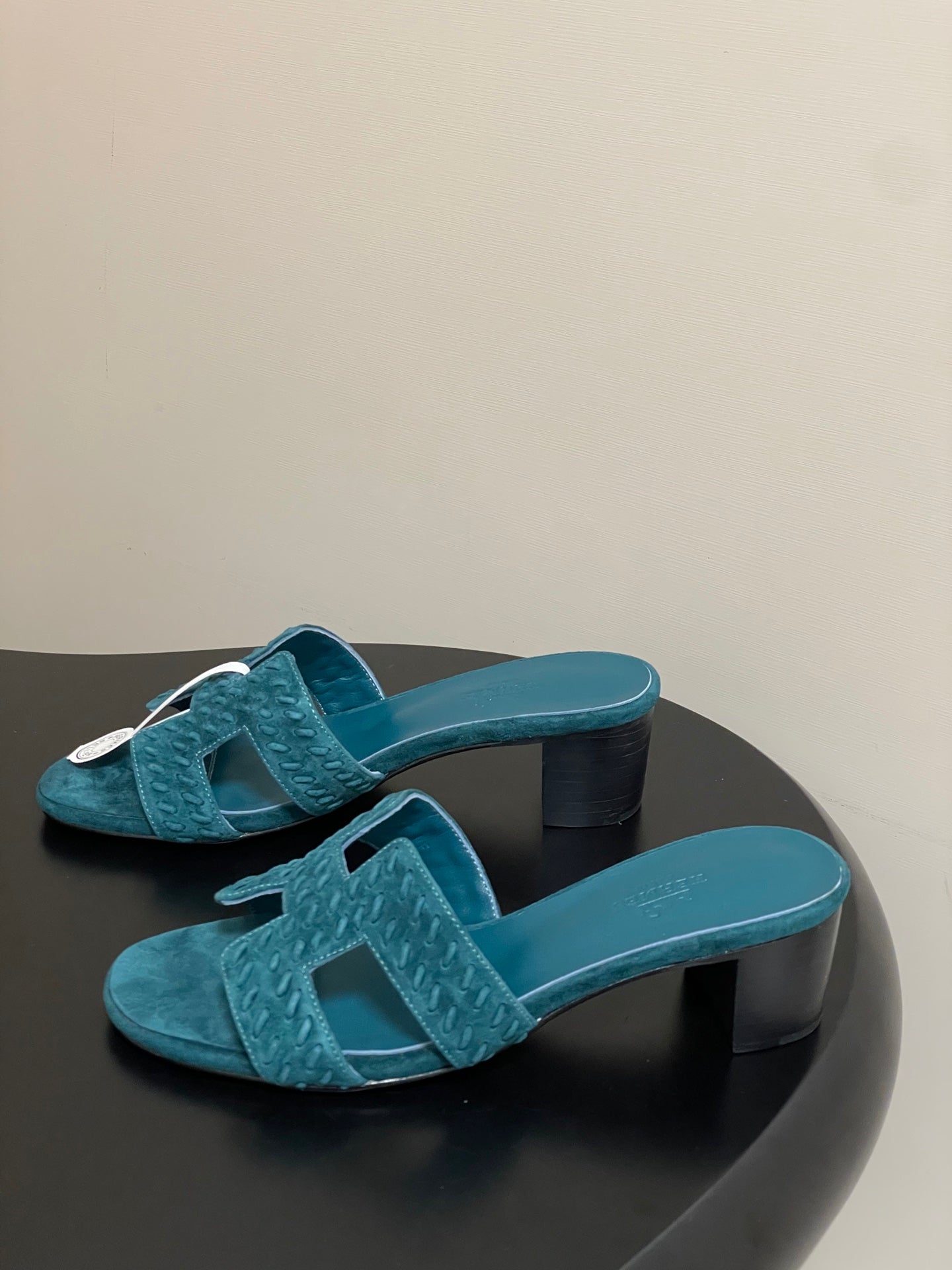 HM 25S ORAN HIGH‑HEEL SANDAL IN DARK BLUE SUEDE AND LAMBSKIN