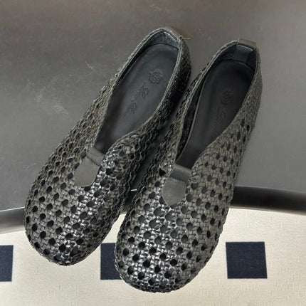 LP 26S BALLET FLATS IN BLACK CALFSKIN WITH BASKETWEAVE DESIGN