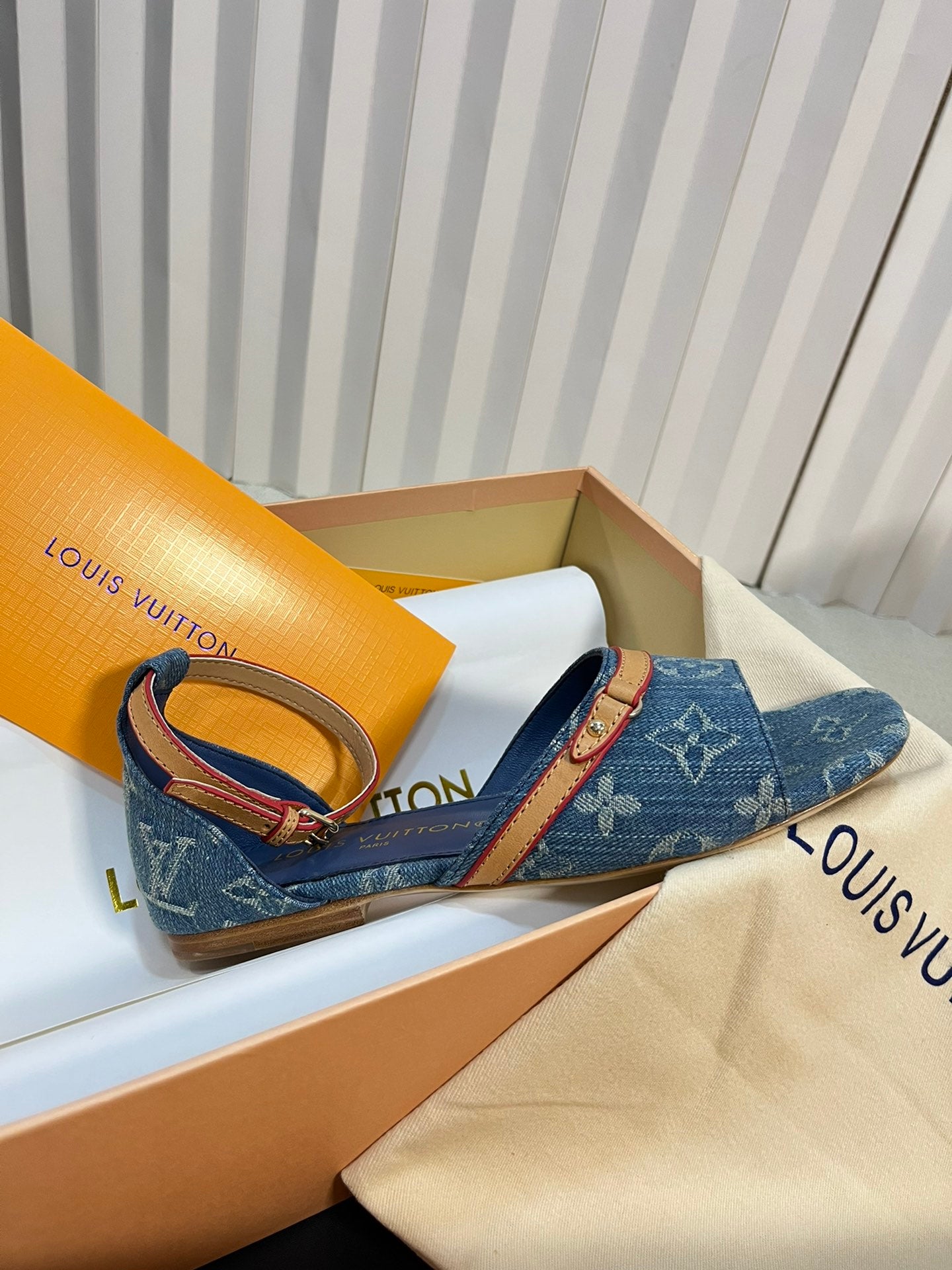 LV 26S ANKLE STRAP FLATS IN BLUE MONOGRAM DENIM