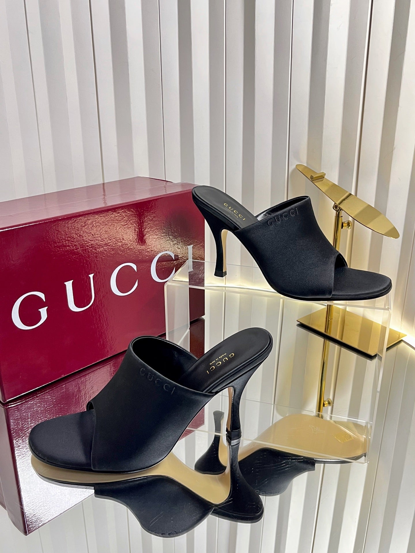 GUCCI 26S HIGH-HEELED SANDALS 100 MM IN BLACK SATIN
