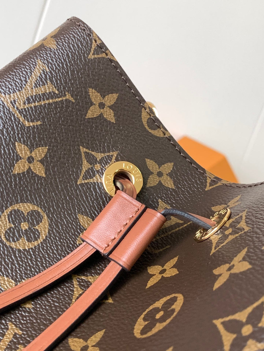 LV 26S GASTON BAG 26 IN BROWN MONOGRAM CANVAS STYLE 1