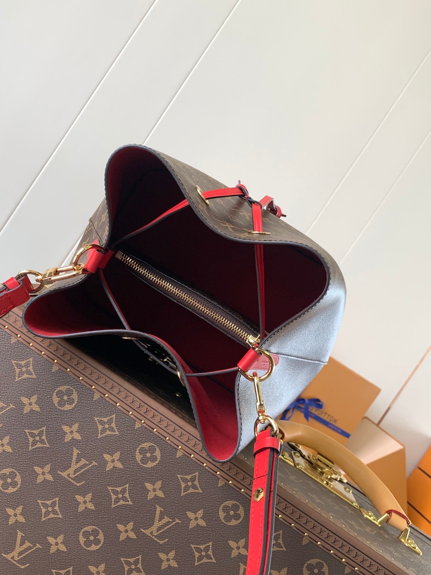 LV 26S GASTON BAG 26 IN BROWN MONOGRAM CANVAS STYLE 2