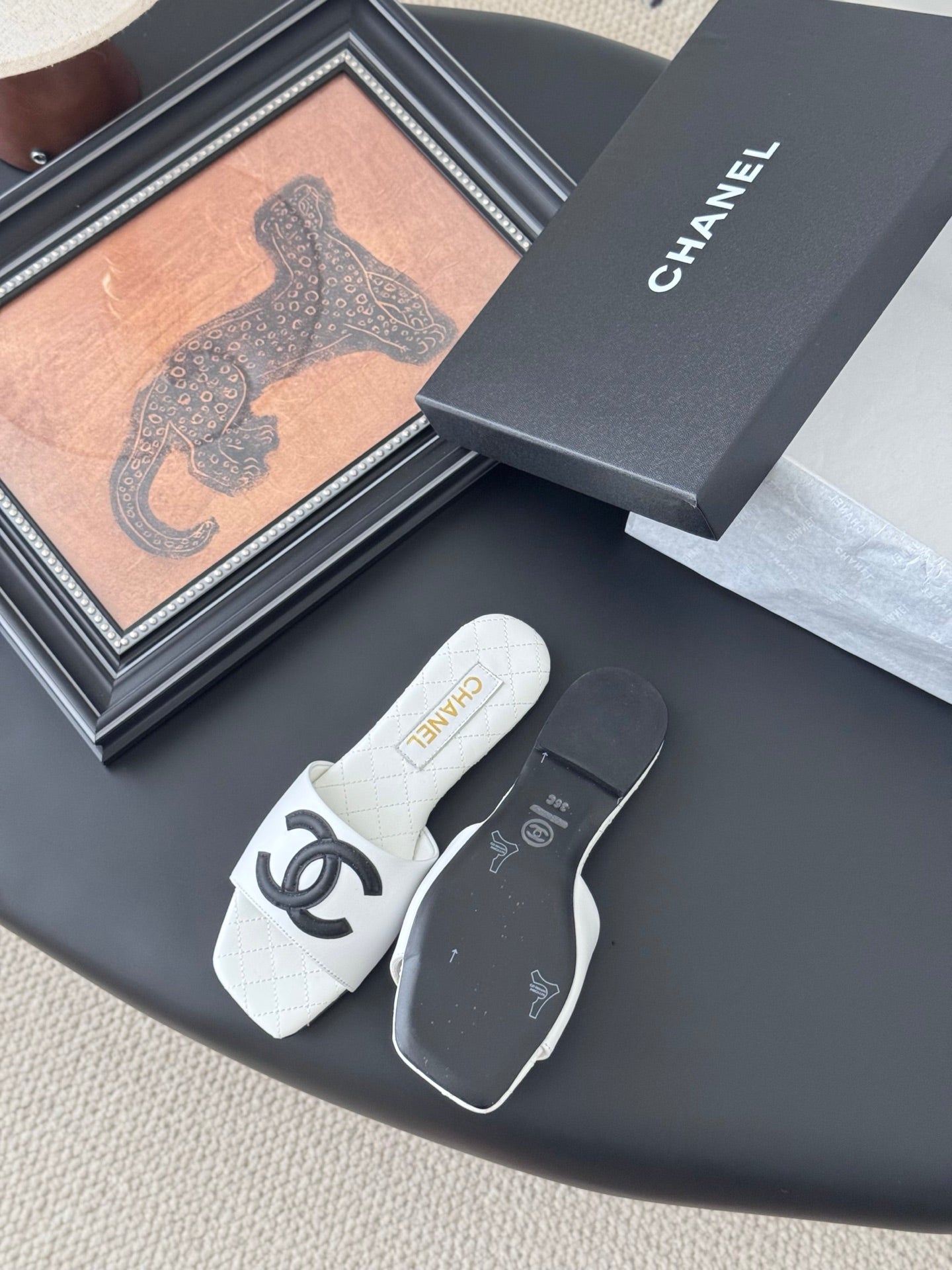SLIPPER IN WHITE CALFSKIN