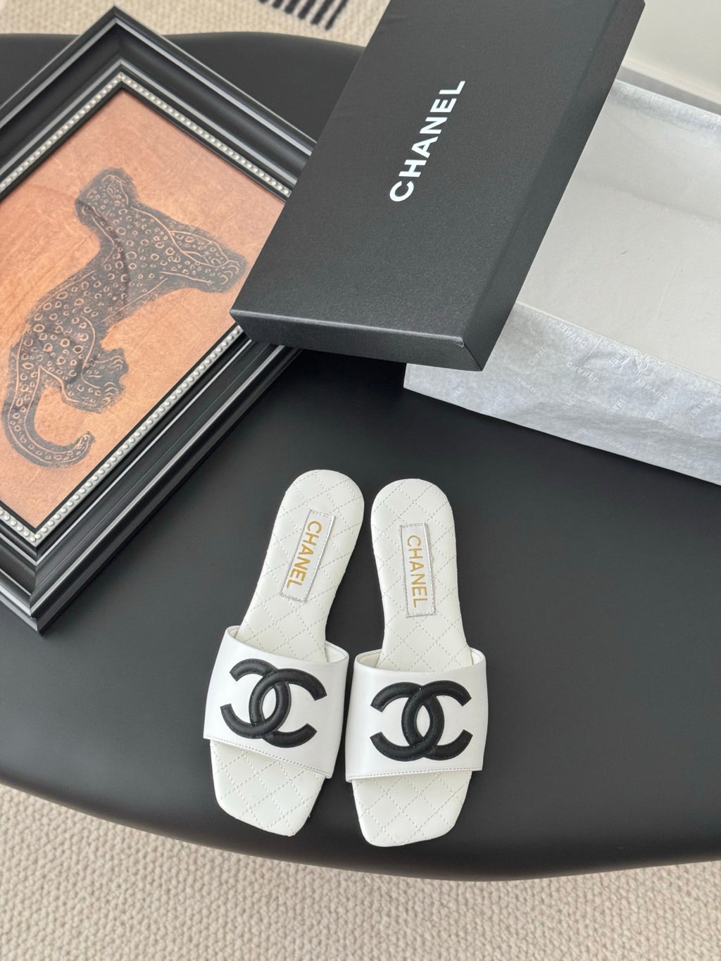 SLIPPER IN WHITE CALFSKIN