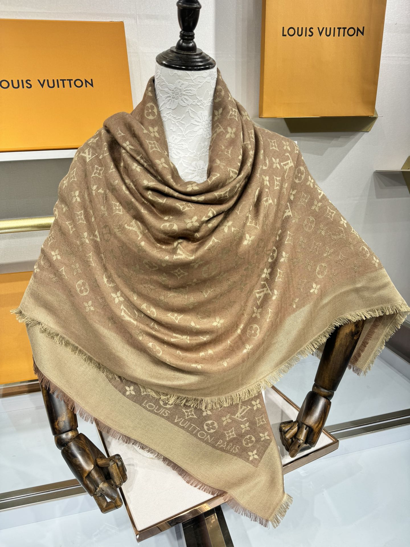 LV SCARF 140 CM IN WOOL MIX SILK 693014