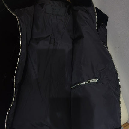 PRADA 25S VELVET VEST 572