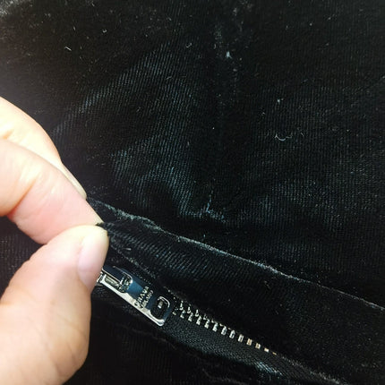 PRADA 25S VELVET VEST 572