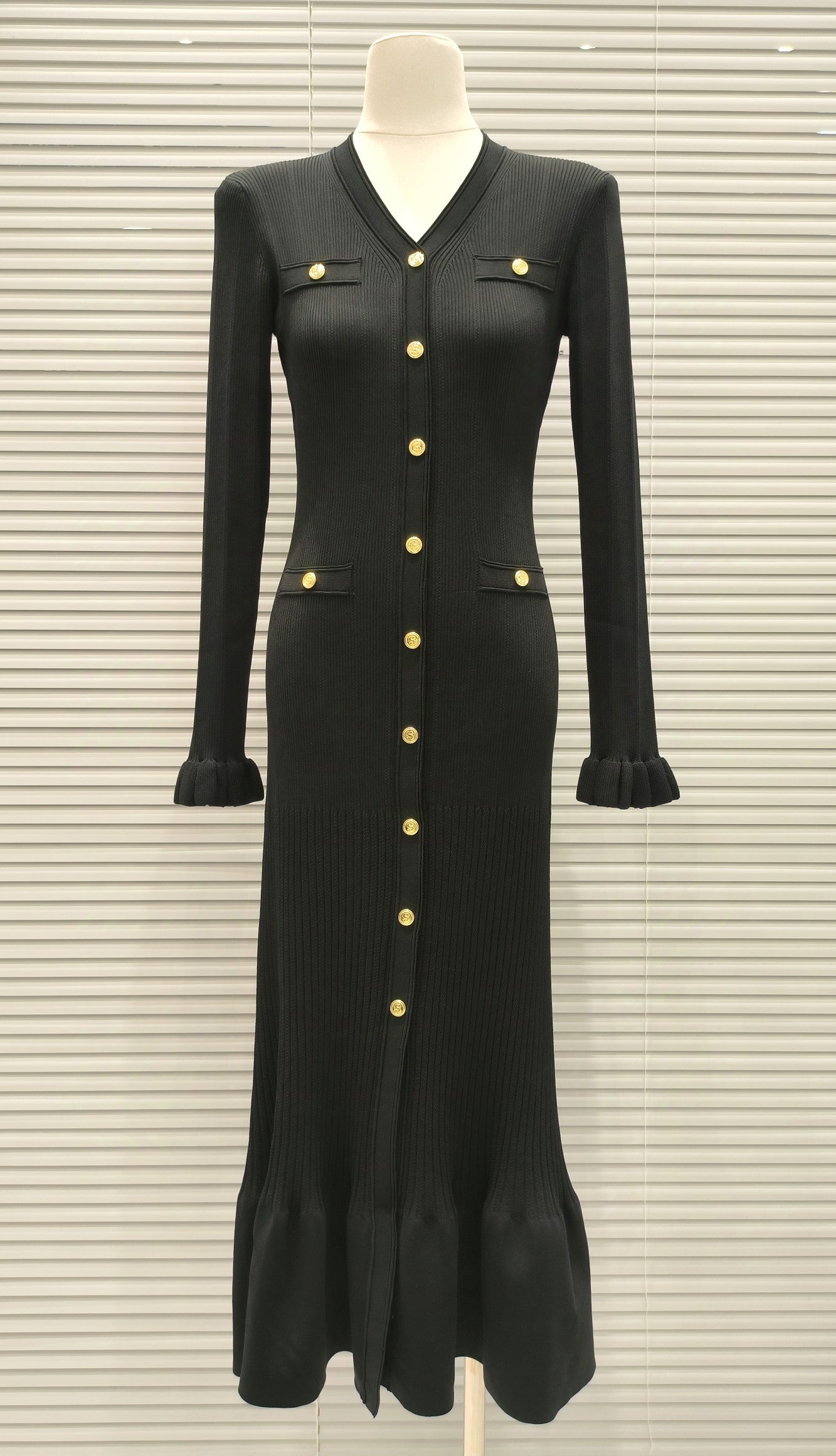 DRESS 24318