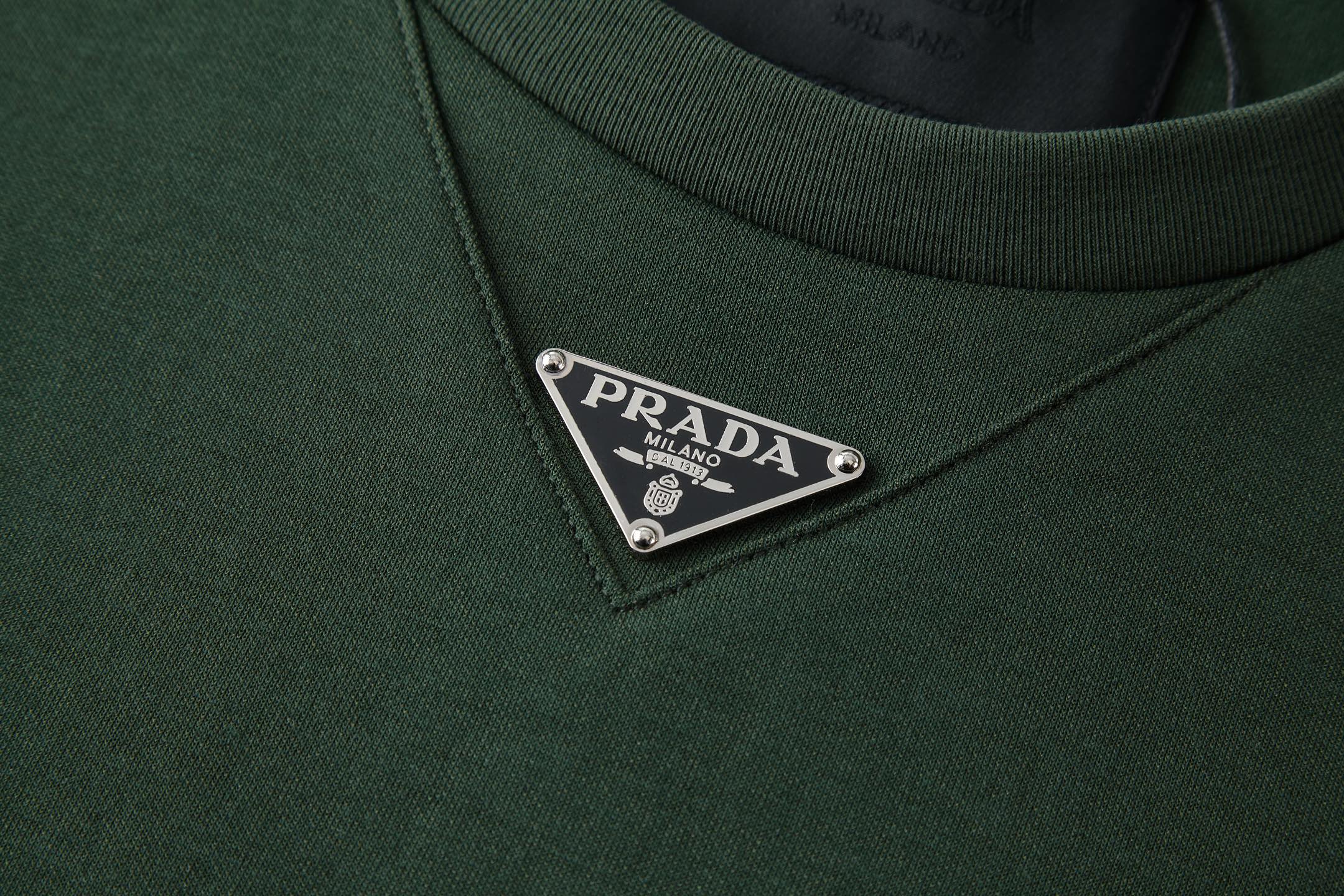PRADA 26S SHORT SLEEVE T-SHIRT 693