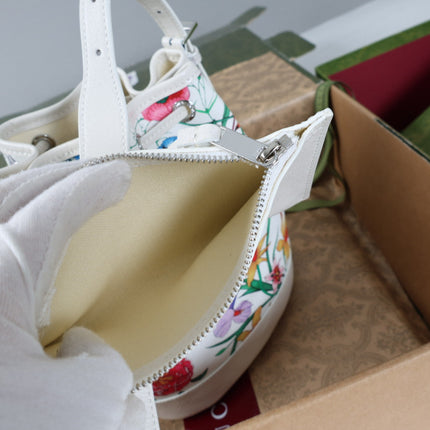 GUCCI 26S BUCKET BAG 20 IN WHITE CANVAS WITH FLORAL