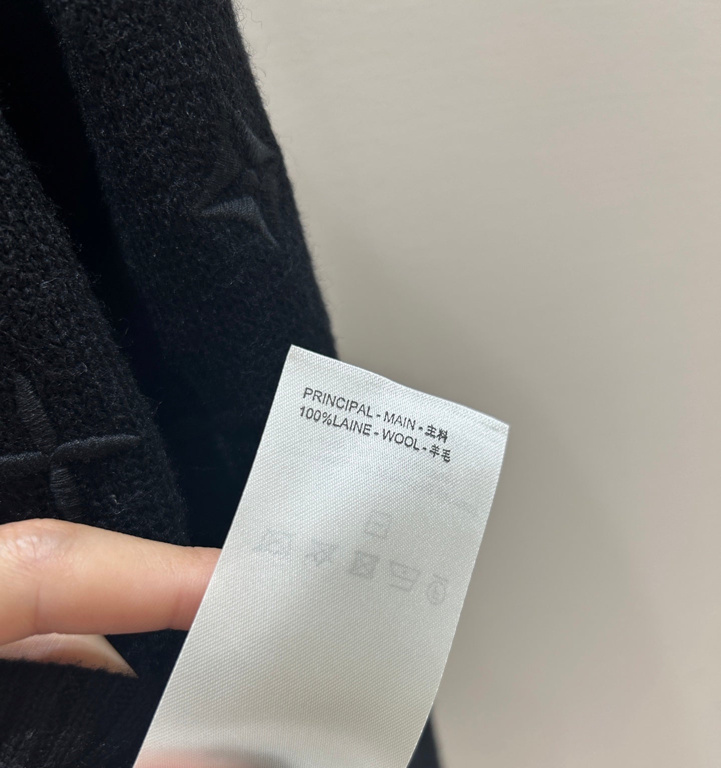 LV 25S SWEATER 0116