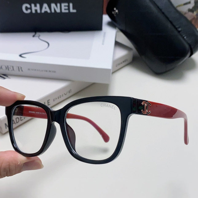 SQUARE SUNGLASSES 632889 IN BLACK AND RED ACETATE